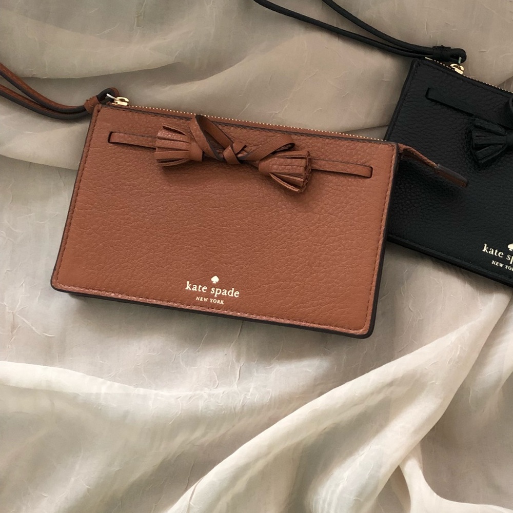 Kate Spade Hayes Wristlet/Clutch NWT - Picture 2 of 7